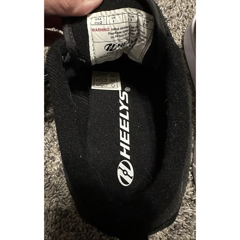 Youth Boys Size 2 Youth Black Heelies